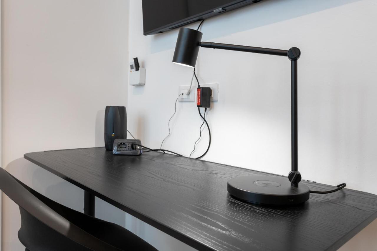 Luna Homes - Bilocale In Mac Mahon Appartement